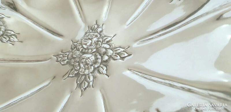 Bécsi rózsás ezüst asztalközép, kínálótál