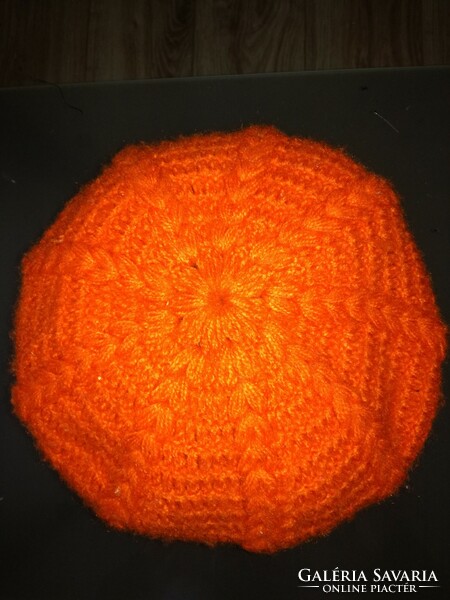 Women's knitted Swiss hat