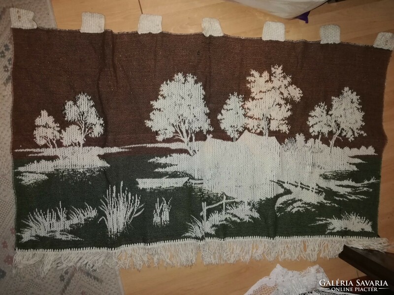 Hand-woven tapestry carpet