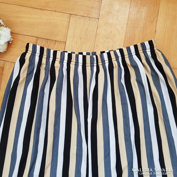 New, 40/m pleated striped, wide leg casual trousers