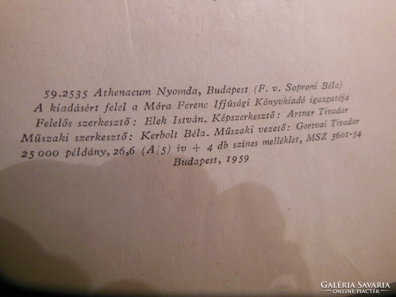 KÖNYV -1959 - GYÉMÁNT MESEKÖNYV - 300 oldal - 24 x 18 cm - LAPJAI TÖKÉLETESEK