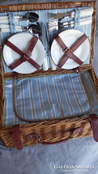 Vintage wicker cooler bag picnic basket - new, also as a gift