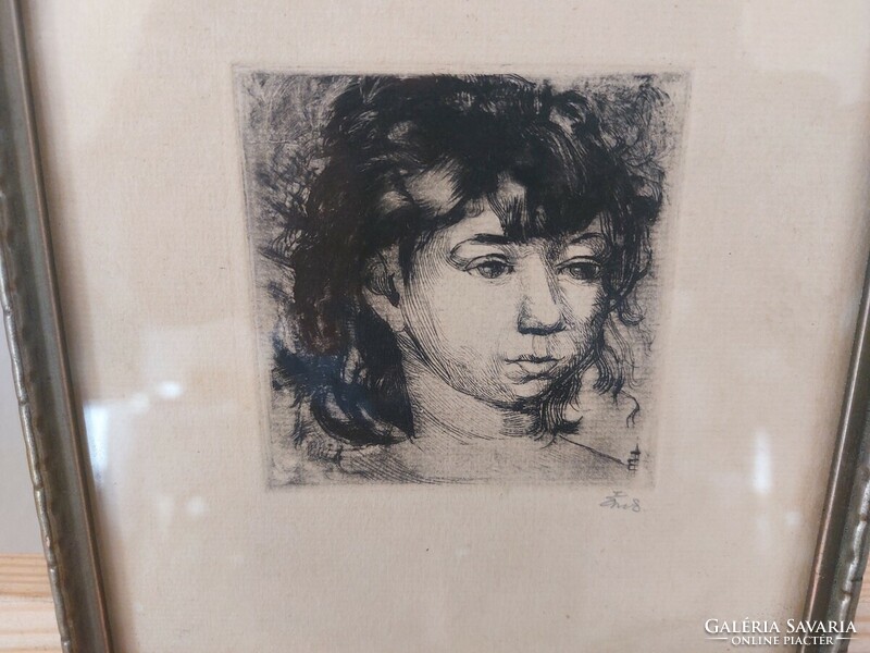 (K) small signed portrait etching with frame 16x17 cm