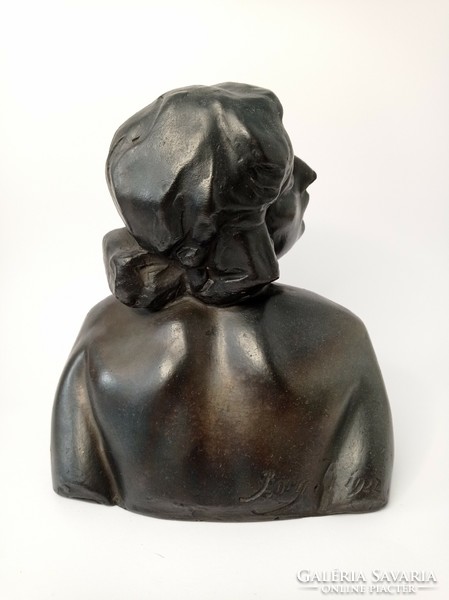 Art-deco female bust of Jenő Bory