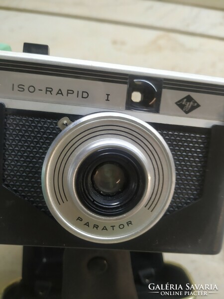 Retro camera in leather case for sale!