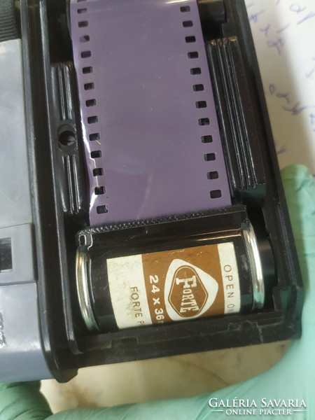 Retro camera in leather case for sale!