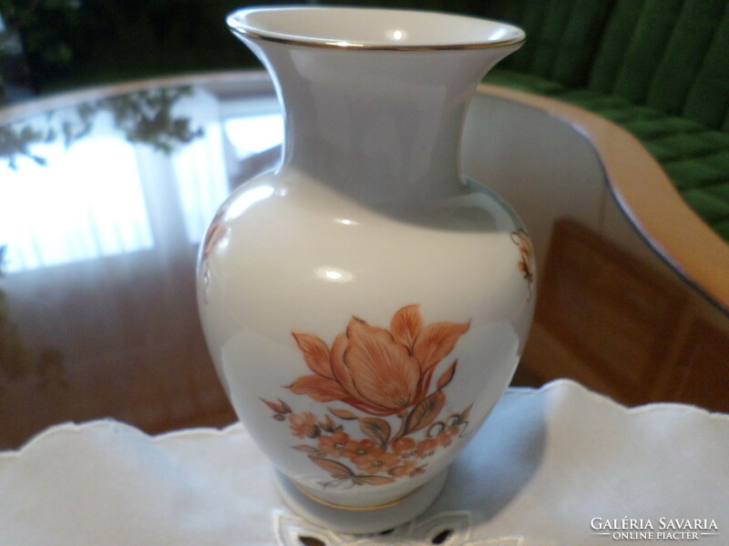 Nagyon szép, virág mintájú porcelán aranyozott váza