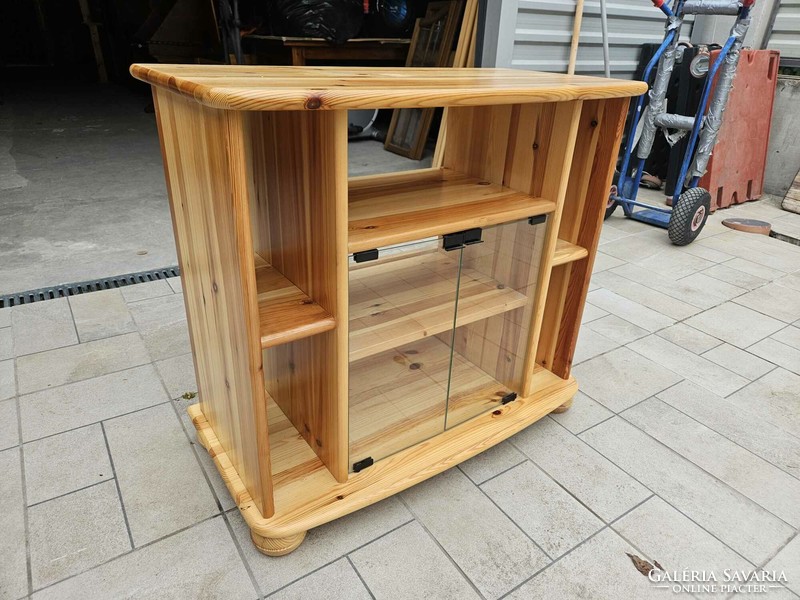 A claudia pine chest of drawers for sale. Furniture of Rs. Furniture is in like-new condition, completely made of wood. Measure