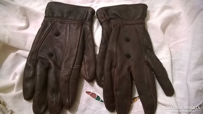 Quality women's leather gloves lined, chocolate brown, with small pearl decoration - at a cheap price!