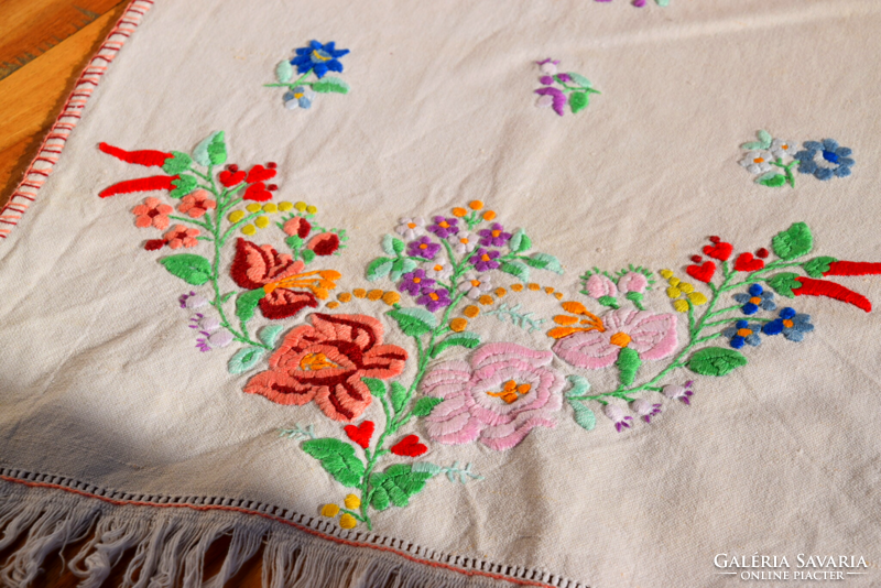 Old linen folk traditional Kalocsa tablecloth tablecloth runner hand-embroidered 82 x 43