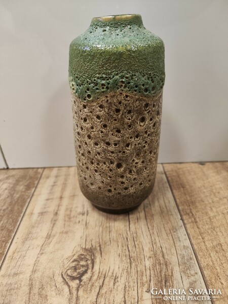 Painted-scratch-glazed ceramic vase