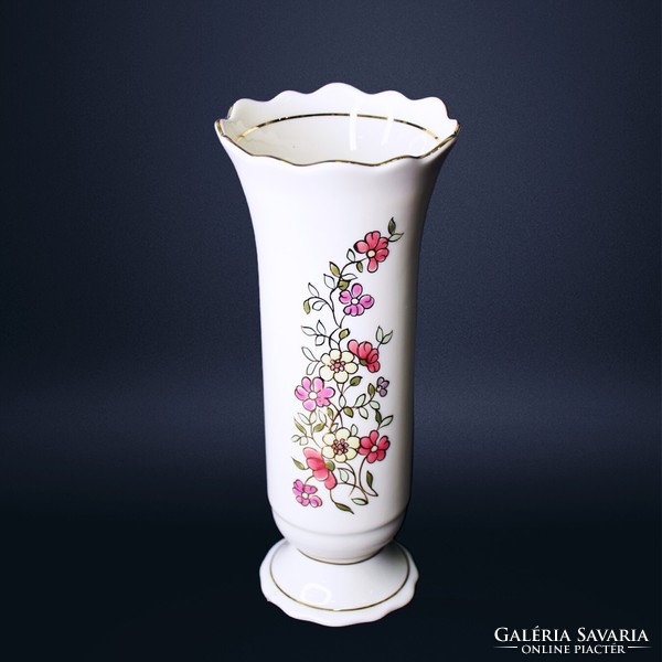 Zsolnay virágmintás porcelán váza