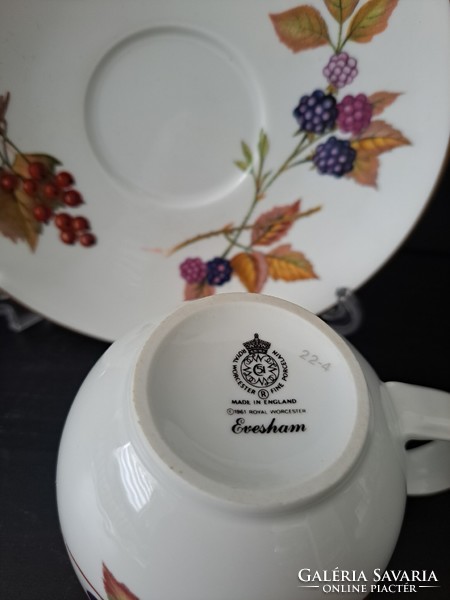 Royal worcester evesham large tea cup