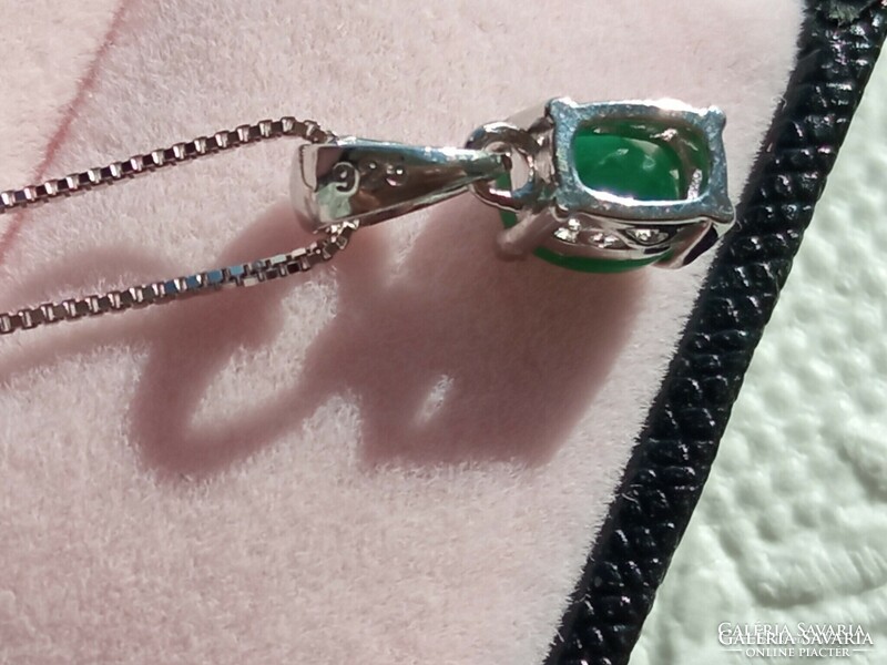 Silver emerald pendant
