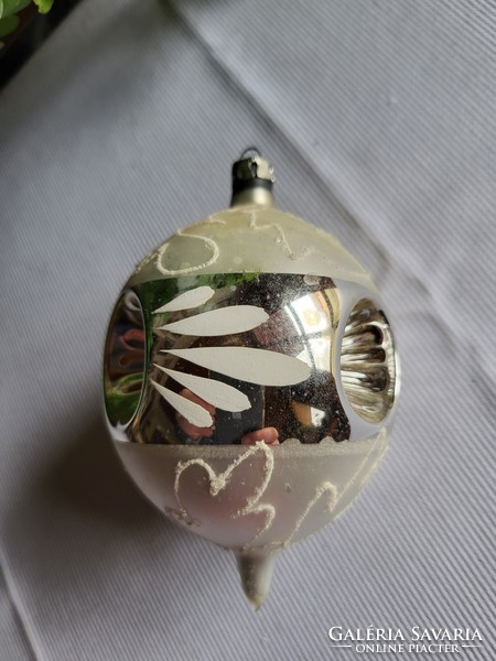 Retro, old, glass Christmas tree decoration_reflective drop ball