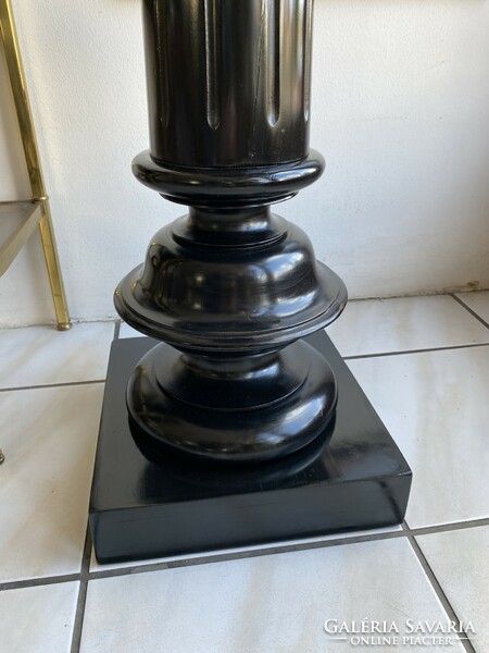 Art deco pedestal