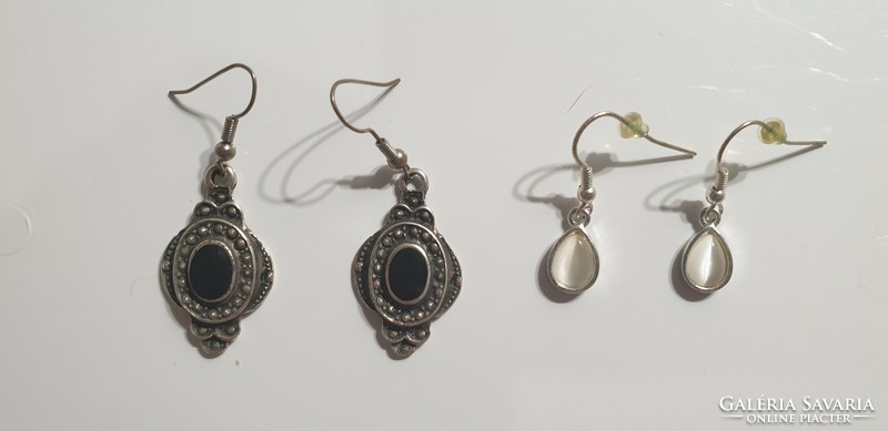 3 A pair of special earrings