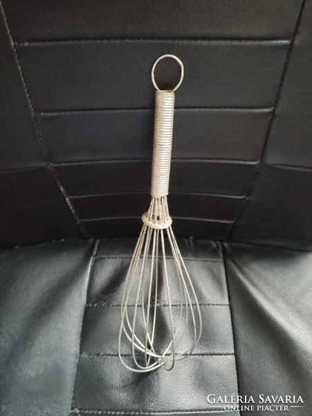 Old confectioner's whisk, large size.