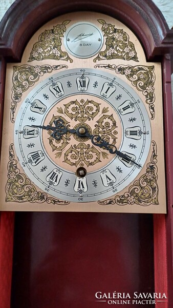 Wall clock sample clock size mini arrangement and case. Art deco. Video.