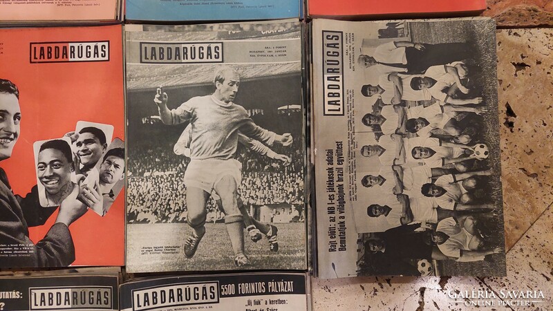 119 db Labdarúgás újság 1962-1971