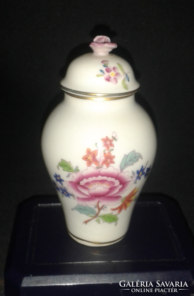 Herend rose vase with lid
