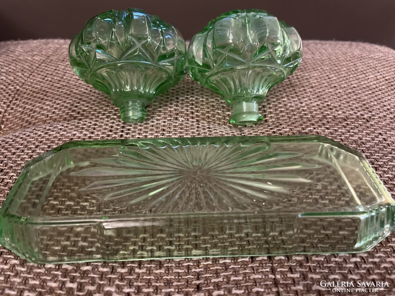 Zöld üveg tárgyak nagyon szép állapotban