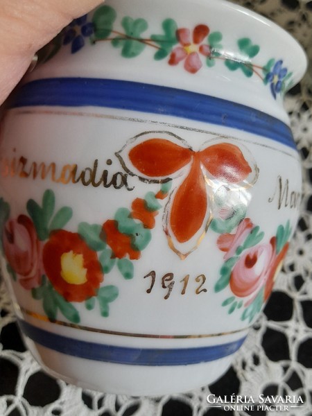 Antik virágos csupor " Csizmadia Mari 1912 " felirattal
