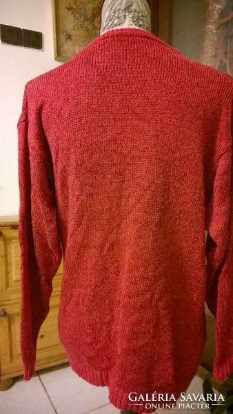 Ruby red women's sweater with a great pattern from m