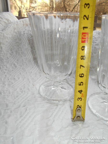 2 stemmed glass glasses - the price applies to 2
