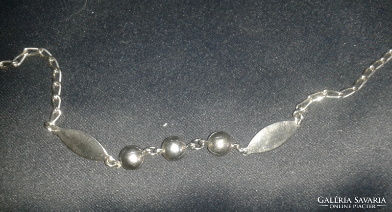 Women's necklace silver color