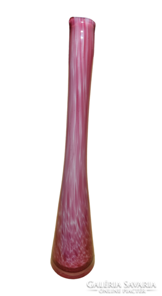 Beautiful torn pink single-strand flower vase