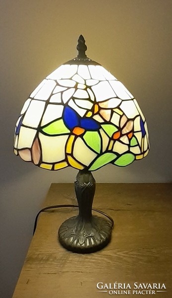 Action! Tiffany table lamp