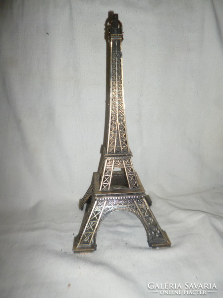 Metal Eiffel Tower model table decoration 28cm high