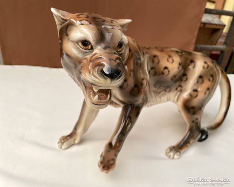 Beautiful ceramic porcelain jaguar, large size!