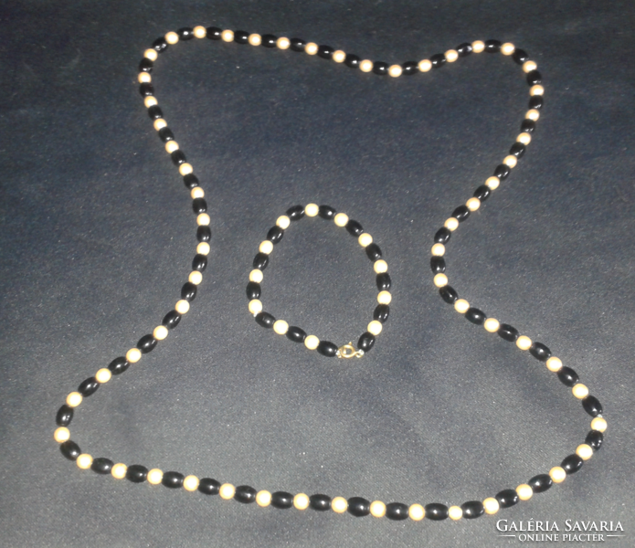 Retro 86cm long pearl and black stone necklace and bracelet set