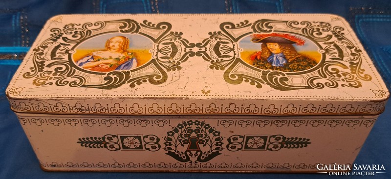 Old metal box, royal portrait tin box (m4485)