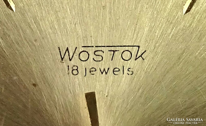 1Q321 Old Russian Gold Plated Men's Wostok Watch Works!