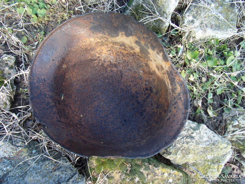 1 World War German helmet et 68, gy.