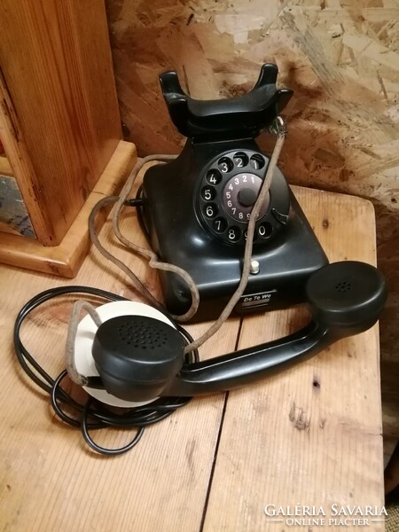 Retro dial black vinyl phone