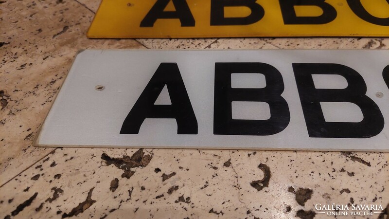 Number plate pair abb 058