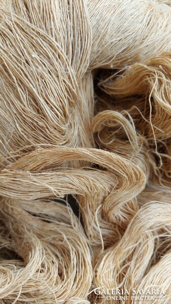 Discount! Antique hemp yarn is made with 100-year-old original hemp thread