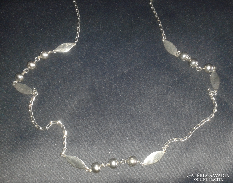 Women's necklace silver color