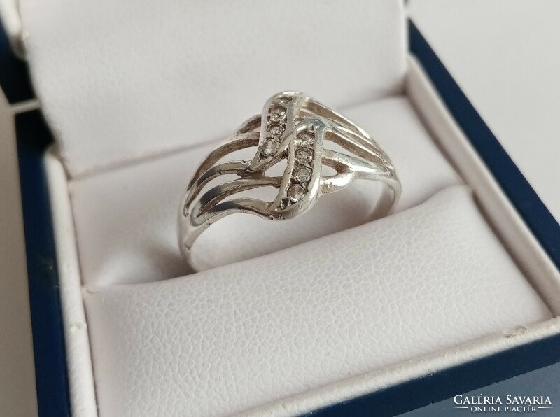 Nagy méretű, köves női ezüst gyűrű