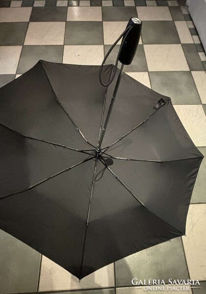 Original Mercedes-Benz umbrella in new condition! Folded 29 cm open 97 cm strong spring frame!