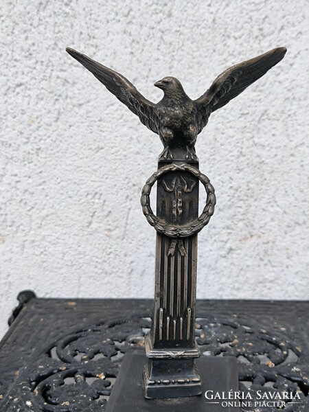 Antique eagle falcon or tull statue made of spiàter tin militaria style