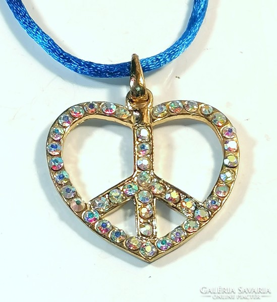 Heart-shaped peace symbol pendant (1176)