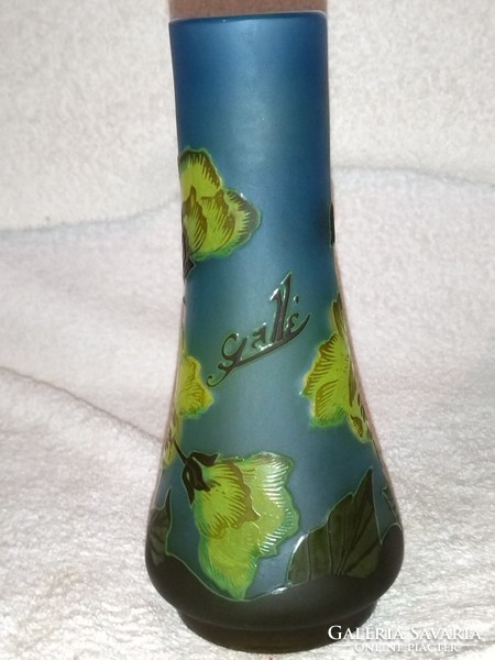 Galle vase with beautiful colorful flower pattern, 19 cm high