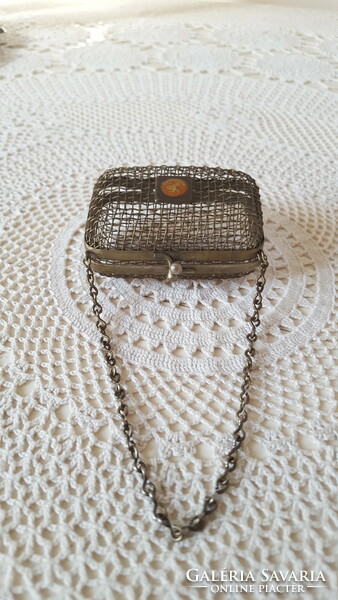 Metal wallet with wire mesh and chain from the 70s