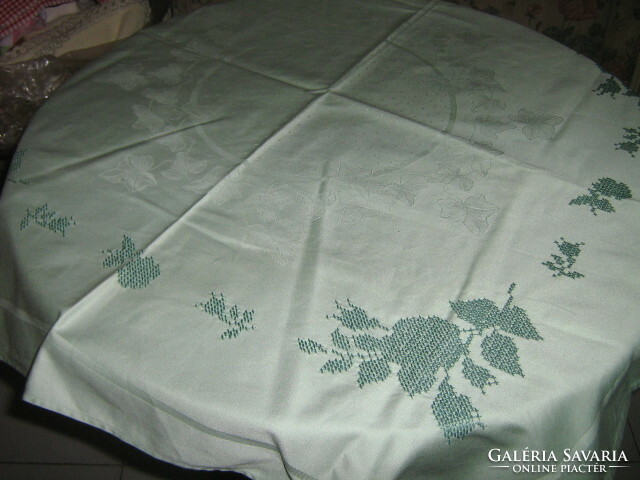 Beautiful hand-embroidered floral leaf apple green damask tablecloth