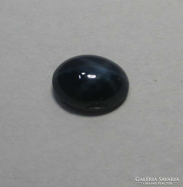 Star sapphire, dark blue 1.5 ct